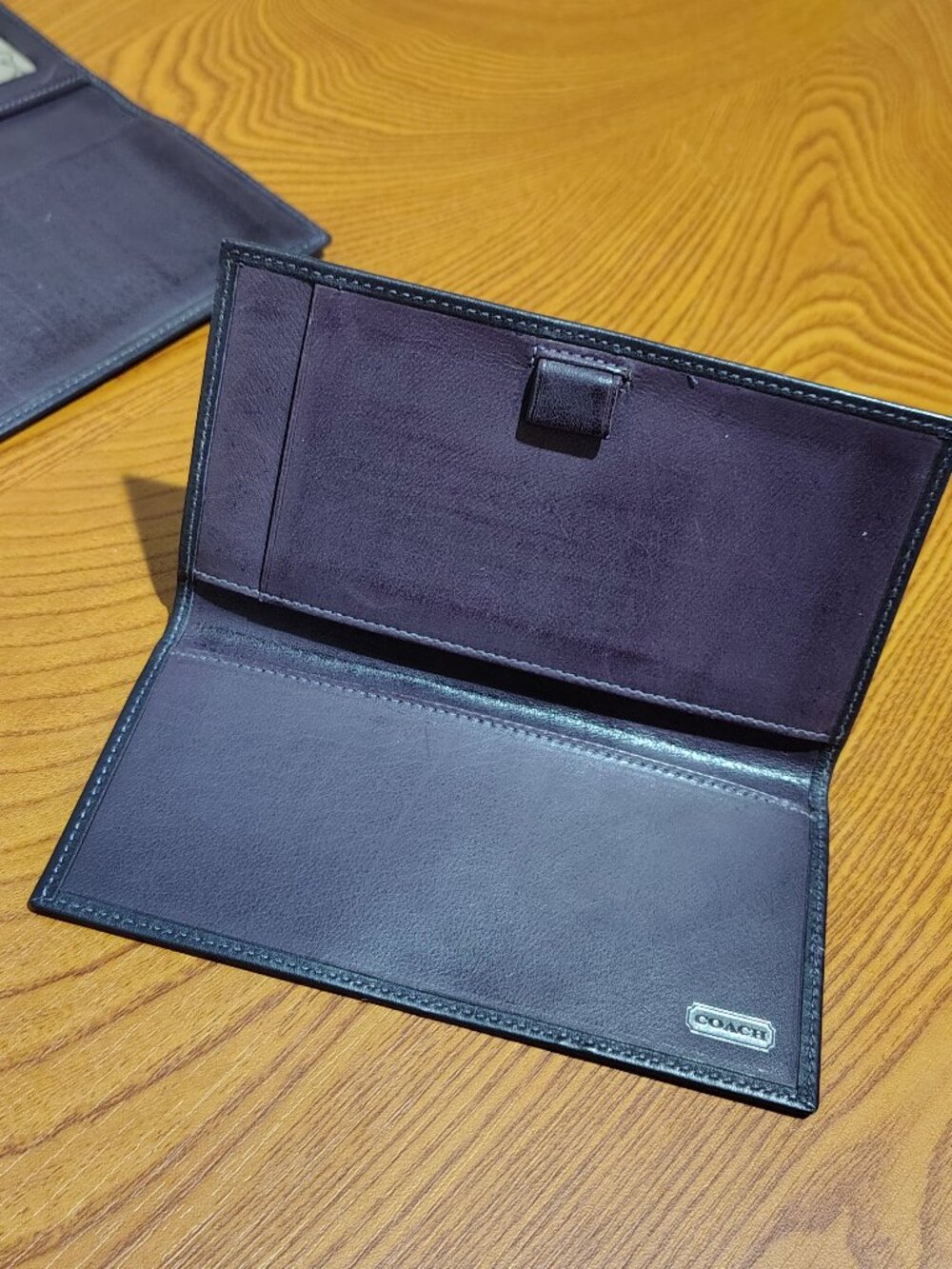 Vintage Coach Hampton Purple Leather Trifold Wallet - Picture 5 of 11